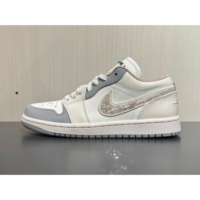 💎W AIR JORDAN 1 LOW💎
