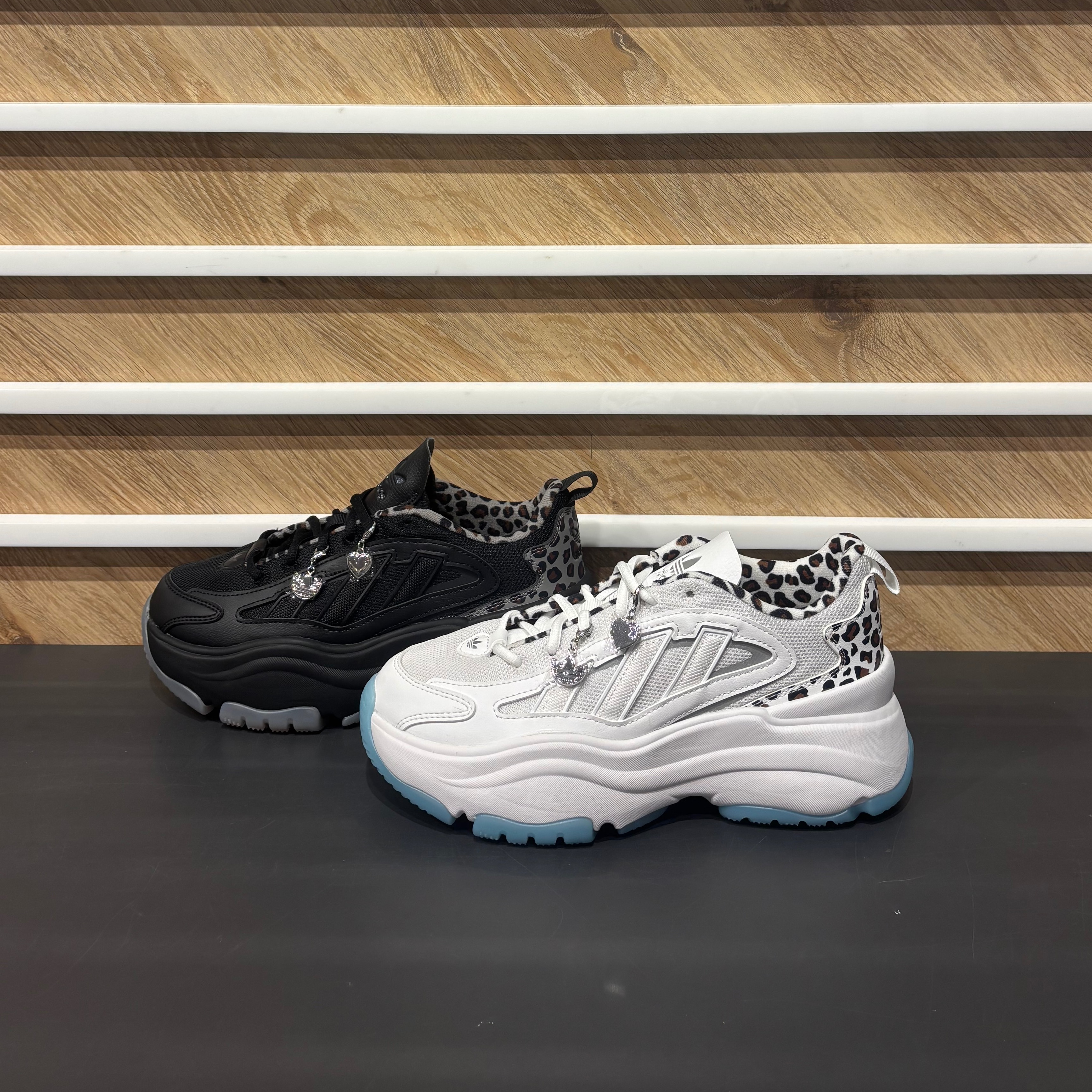 最終値下げ ADIDAS🐅OZGAIA🐅 │ABC-MART ショップブログ │ STAGE GRAND 携帯用ゲーム機本体