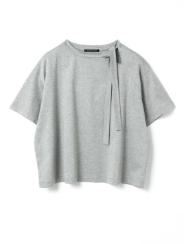 リボンカラーTシャツ