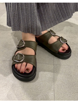 ダブルバックルレザーサンダル