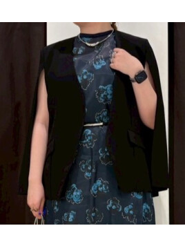 ケープデザインショートジャケット