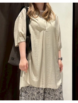 ネックデザインロングシャツブラウス