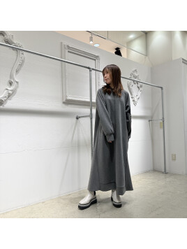 レースモチーフワンピース