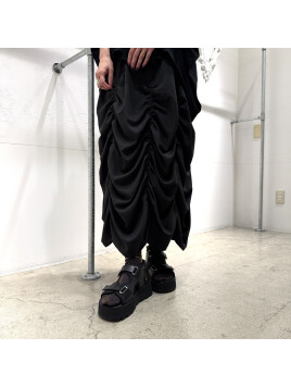 ギャザー切替スカート