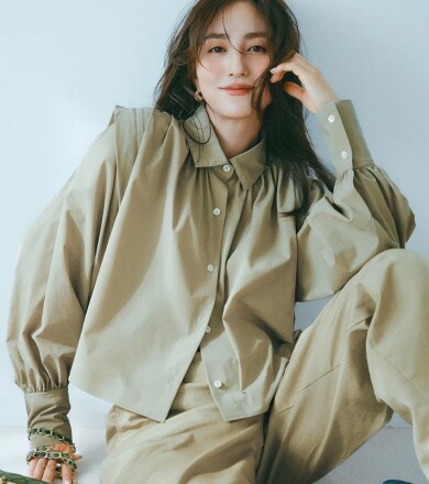 堀田茜 × SHIPS スペシャルコラボアイテムが登場！