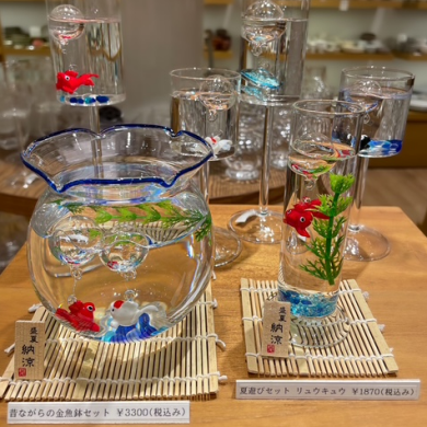 人気の浮玉金魚が入荷しました
