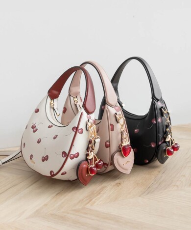 【Cherry&Strawberry】2WAY ハーフムーンショルダーバッグ