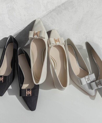 2WAY ビジューモノグラムリボンパンプス