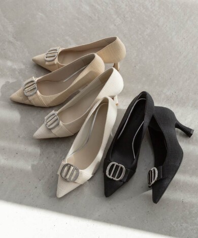 ビジューパーツポインテッドトゥパンプス