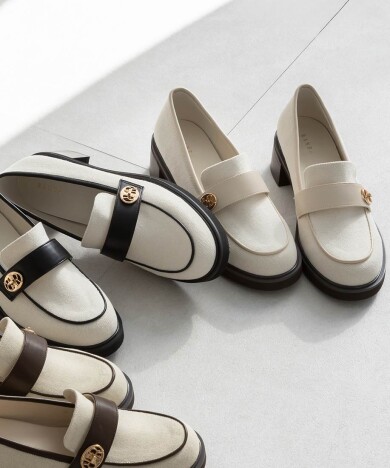 モノグラムパーツボリュームローファー