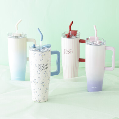 ＼7月31日(金)より展開スタート🌼／ リラックスタイムのお供にぴったりな大容量のステンレスマグ🥤