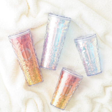 【再入荷しました✨】つやっと煌めくオーロラカラーのプラスチックタンブラーをご紹介します💓