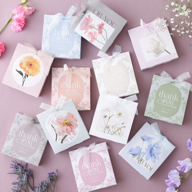＼母の日ギフトにも🎁／ お花デザインのパッケージがかわいらしいバスソルトのギフトセットです🛁🫧