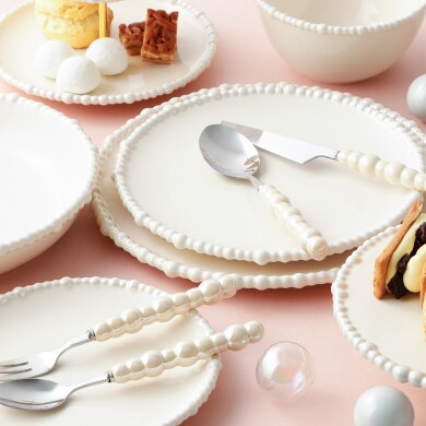 【NEW】冬のパーティーシーンを華やかに楽しめるテーブルウェア🍽️🤍