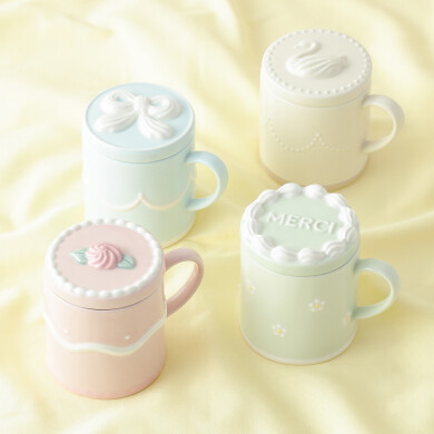 韓国で人気のセンイルケーキをモチーフにした期間限定デザインのマグカップが登場🎂
