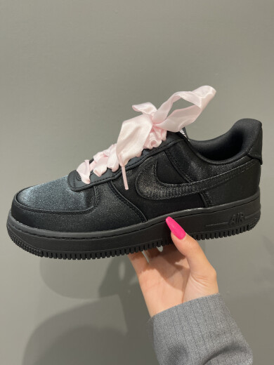 💘ウィメンズ エアフォース 1 07' LV8💘