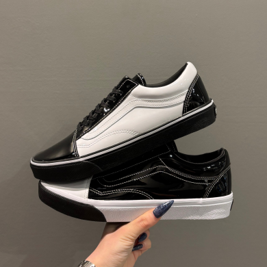 VANS🏁新作アイテムご紹介🏁