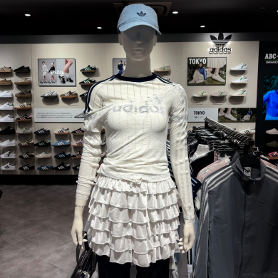 大人気💙ADIDASウェア💙