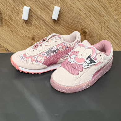 【キッズ】PUMA 新作🩷