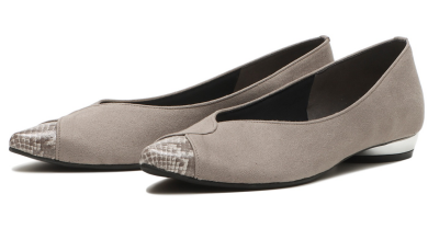 【新作】つま先が特徴的❗️履き心地もバツグンなパンプスのご紹介です🎶