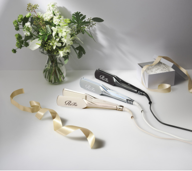 【ワンストロークでうねり整う。隙なくツヤめく、別格※1ストレート。】