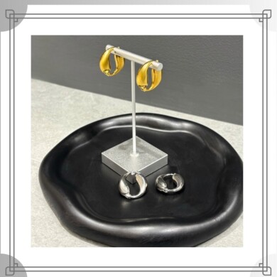 \スタッフも愛用🤎/オススメピアス