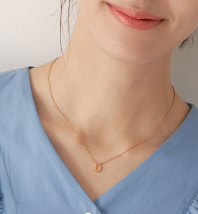 オシャレにカラダのケアができるネックレス！