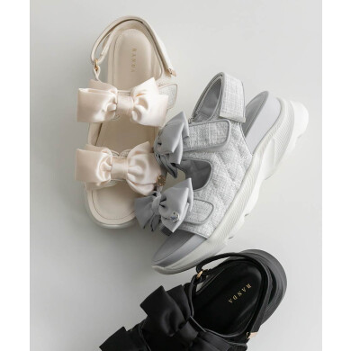 サテンリボンスポーツサンダル