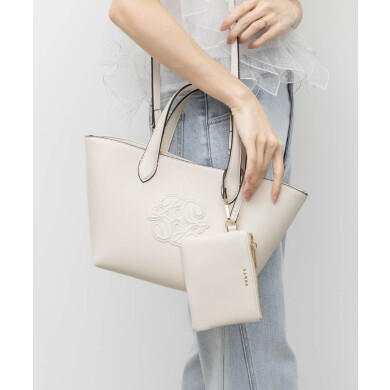 2WAY ポーチ付きモノグラムエンボストートバッグ