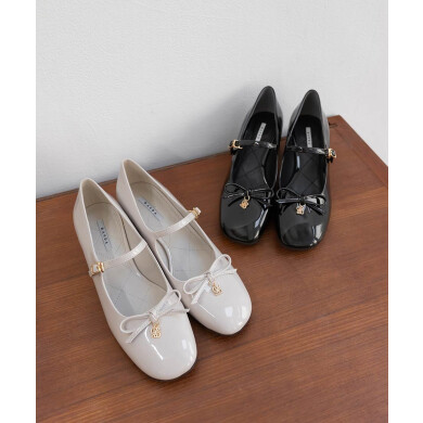 モノグラムパーツメリージェーンパンプス