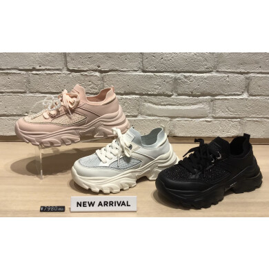 🌸新作スニーカー🌸