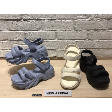 ⭐︎新作サンダル入荷⭐︎