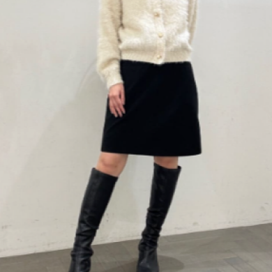 『デザインボタンラメシャギーカーディガン』好評発売中！！