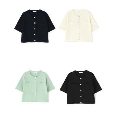 『アソートボタンニットジャケット』好評発売中！！