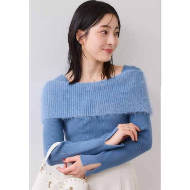 女性らしいニットを着るならこのニットで決まり!