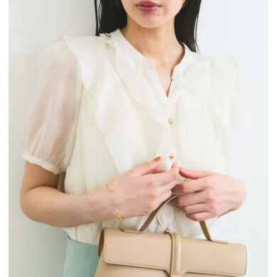 新作ブラウス入荷✨