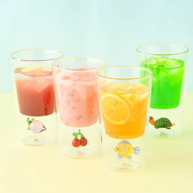 可愛いモチーフを閉じ込めた、ダブルウォール仕様のグラス🥛✨