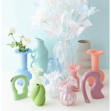 春らしいカラーリングのフラワーベース💐✨