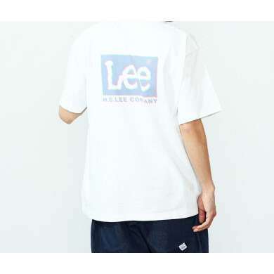 バックプリントTシャツ