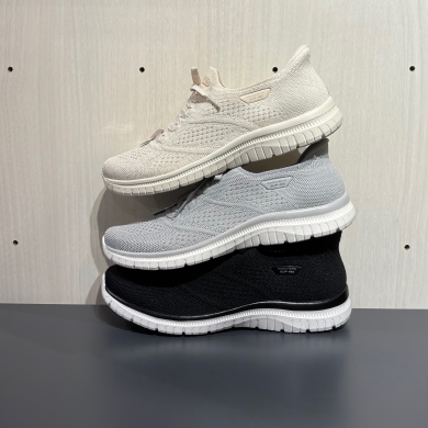 ☘️SKECHERSご紹介☘️
