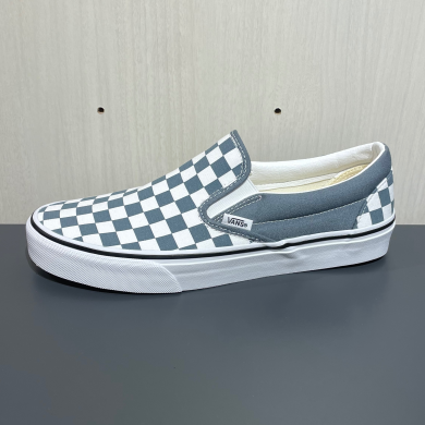 🩵VANS CLASSIC SLIP-ON🤍