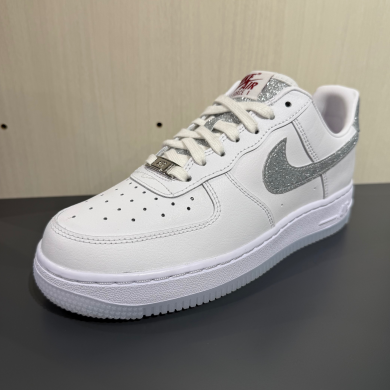 【NIKE】AIR FORCE 1 '07 LX 🤍