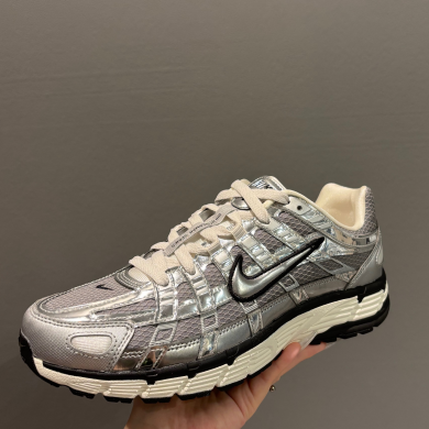 ✅NIKE✅P-6000ご紹介✅