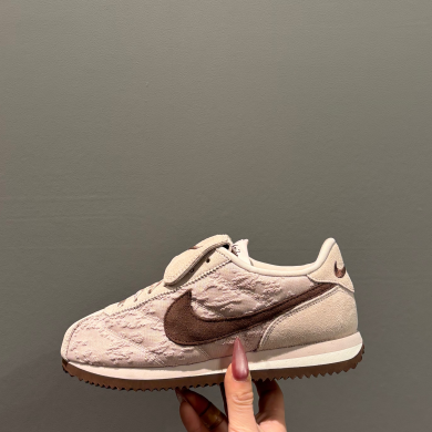 NIKE🩷新作アイテム🩷