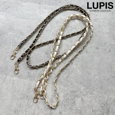 旅行先で大活躍✨レザーチェーンスマホショルダー⛓️🖤