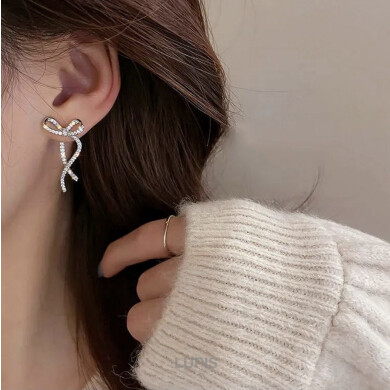 リボンバックキャッチピアス🎀🩶