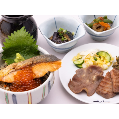 秋鮭といくらのきのこ飯出汁茶漬定食