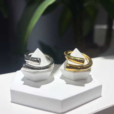 Big narrow open ring