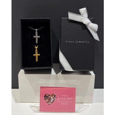 Hawaiian scroll cross necklace