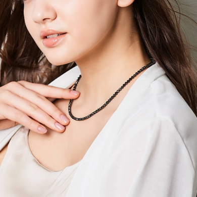 男女問わず人気の磁気ネックレス！！